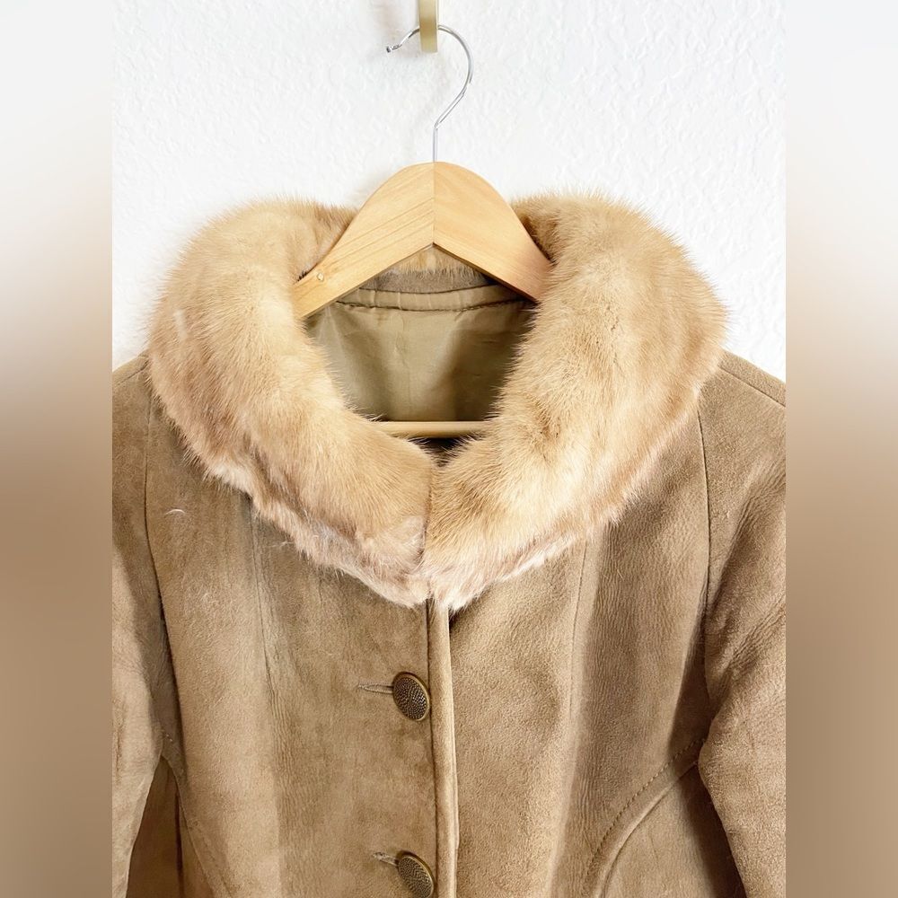 Vintage Brown Suede Coat with Fur Collar long trench coat length - Picture 4 of 8